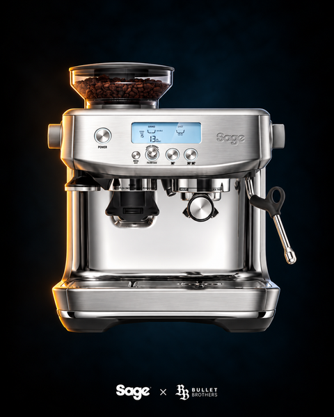 Sage the Barista Pro SES878BSS Stal Szczotkowana – widok z przodu, Sage x Bullet Brothers