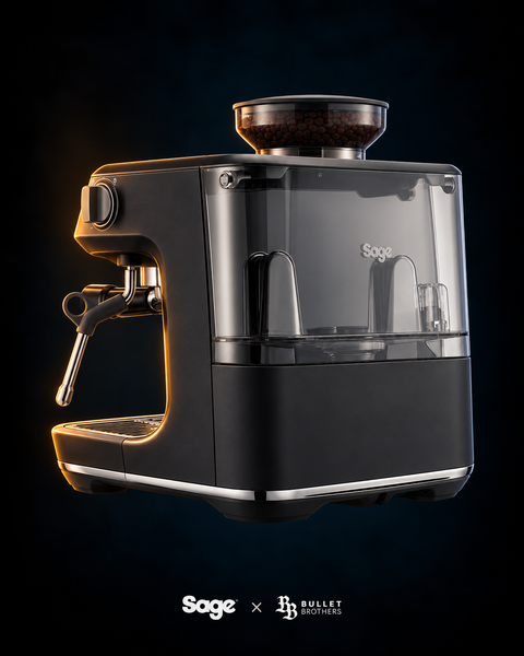 Sage the Barista Pro SES878BTR Czarna Trufla – widok z tyłu, Sage x Bullet Brothers