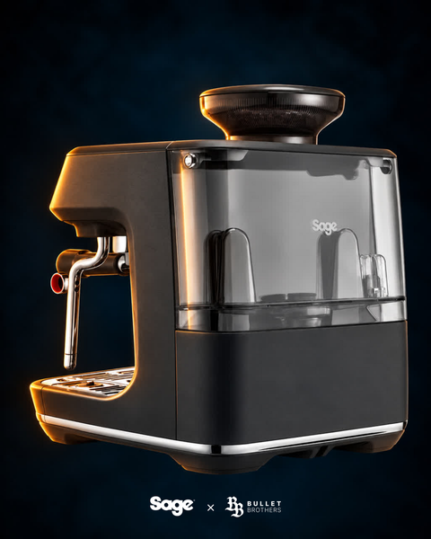 Sage Barista Touch Impress SES882BTR Black Truffle – widok od tyłu